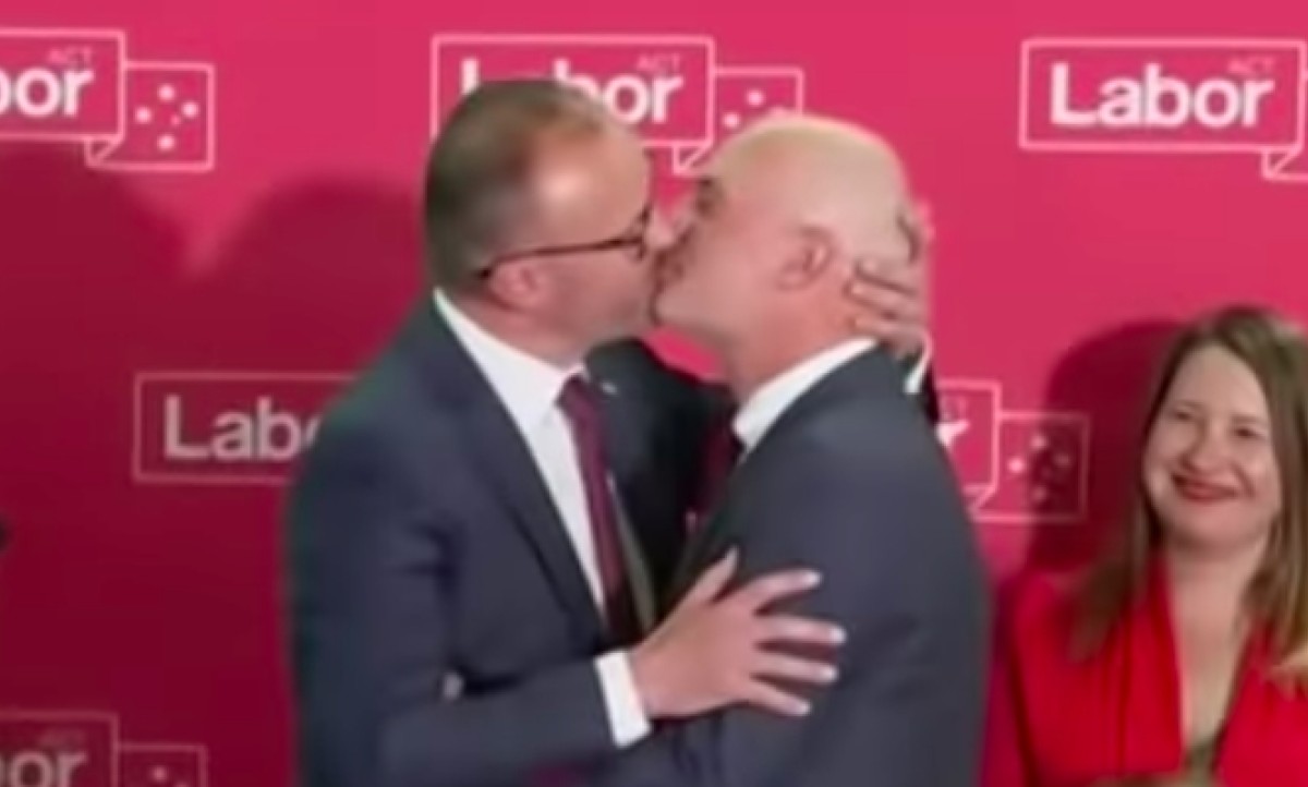Australian kiss