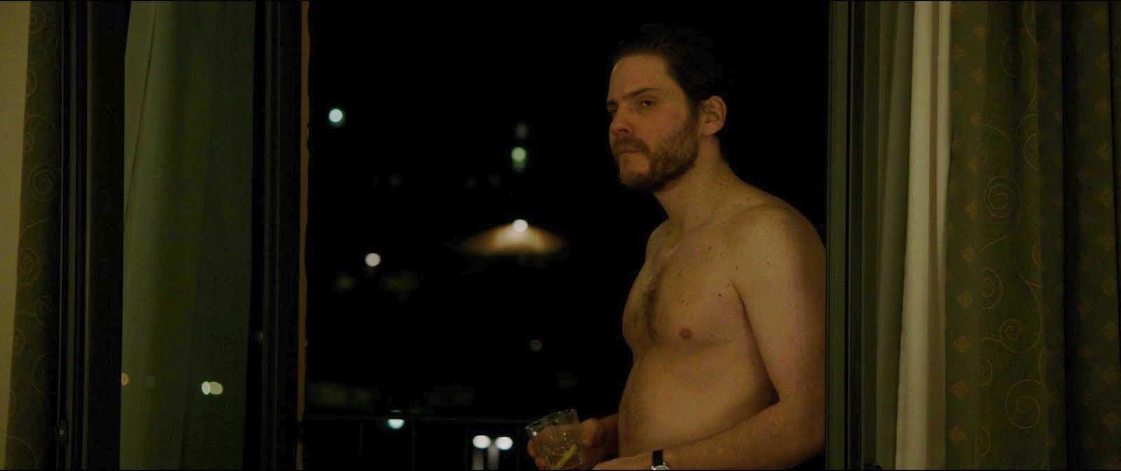 Daniel bruhl shirtless